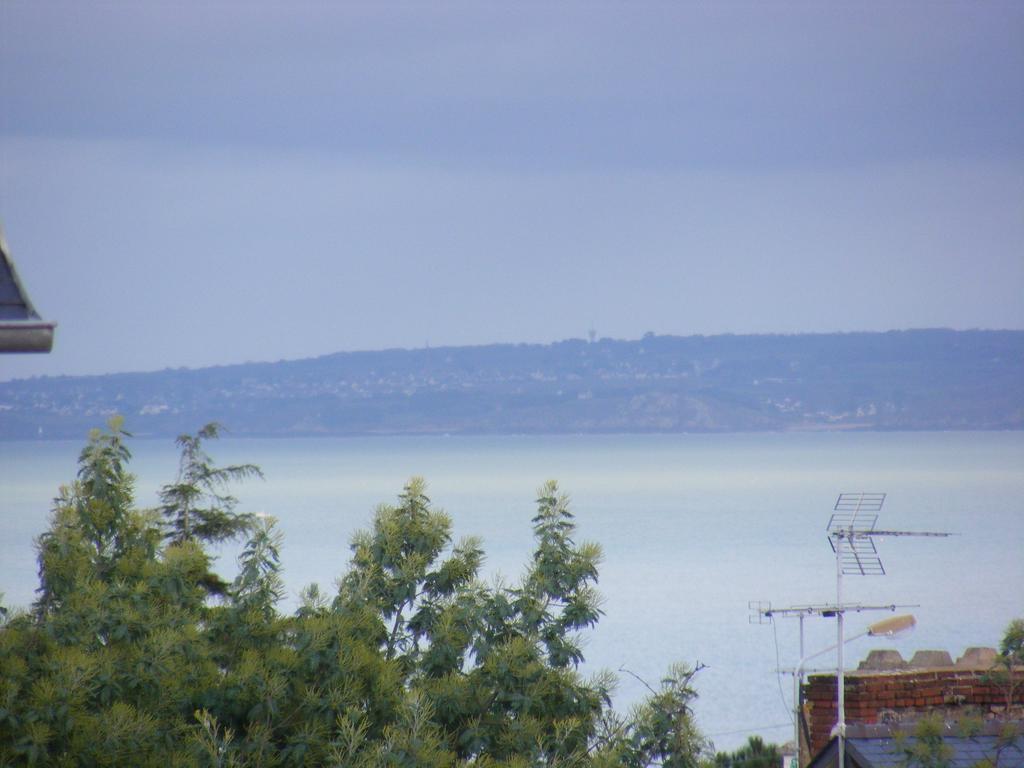 Отель Le Clos Laurentais Плерен Номер фото